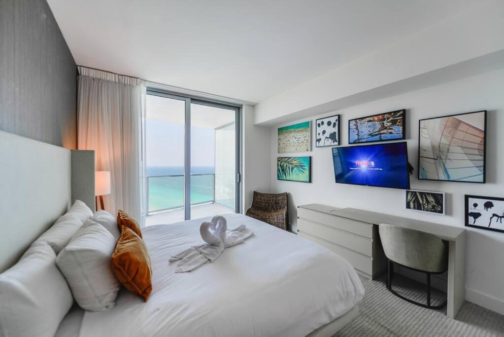 Spectacular Sunset Views Over The Ocean At Hollywood Buitenkant foto